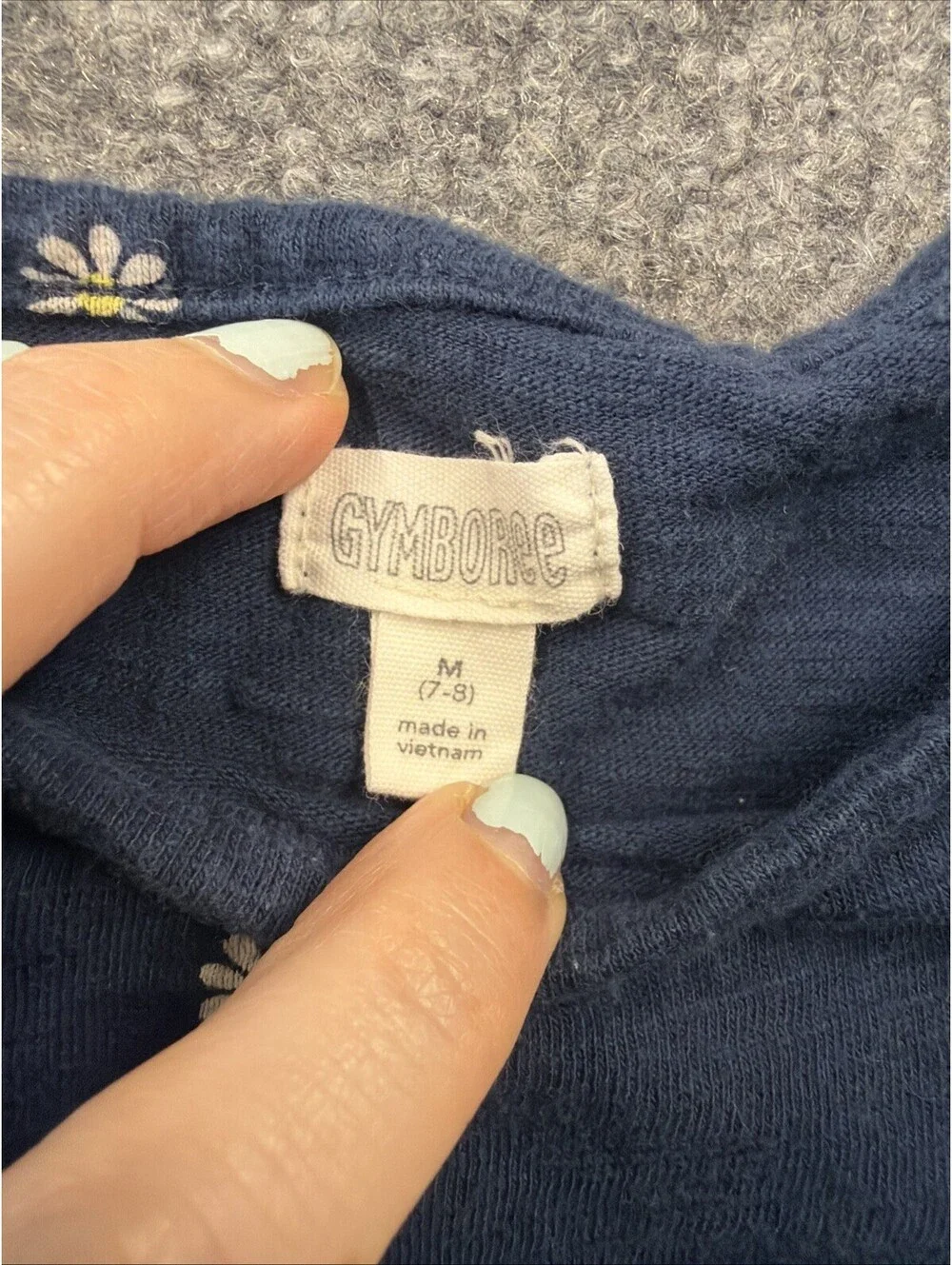 Gymboree Navy  Girls Daisy Tee 7/8
